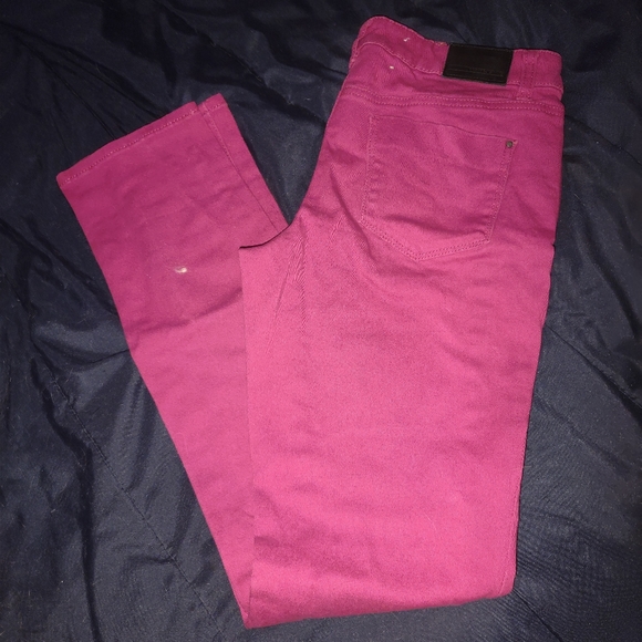 Red pants - Picture 4 of 4